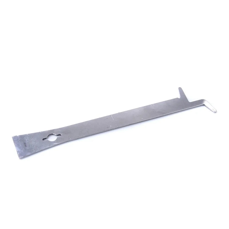 Tool with Short Hooks
