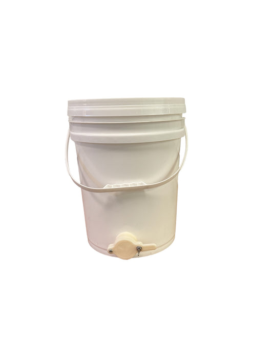 Honey Bucket with Gate