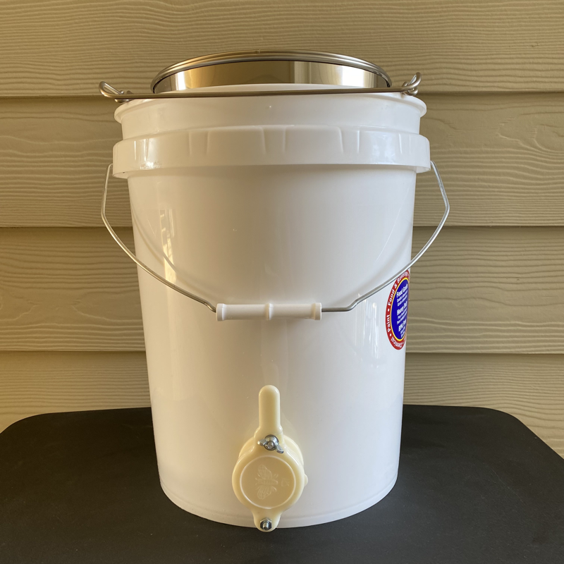 Honey Bucket with Strainer – Bee & Comb