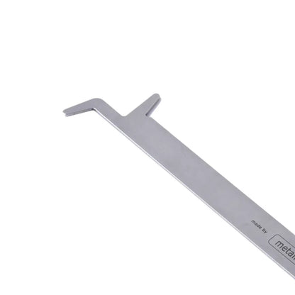 Tool with Short Hooks